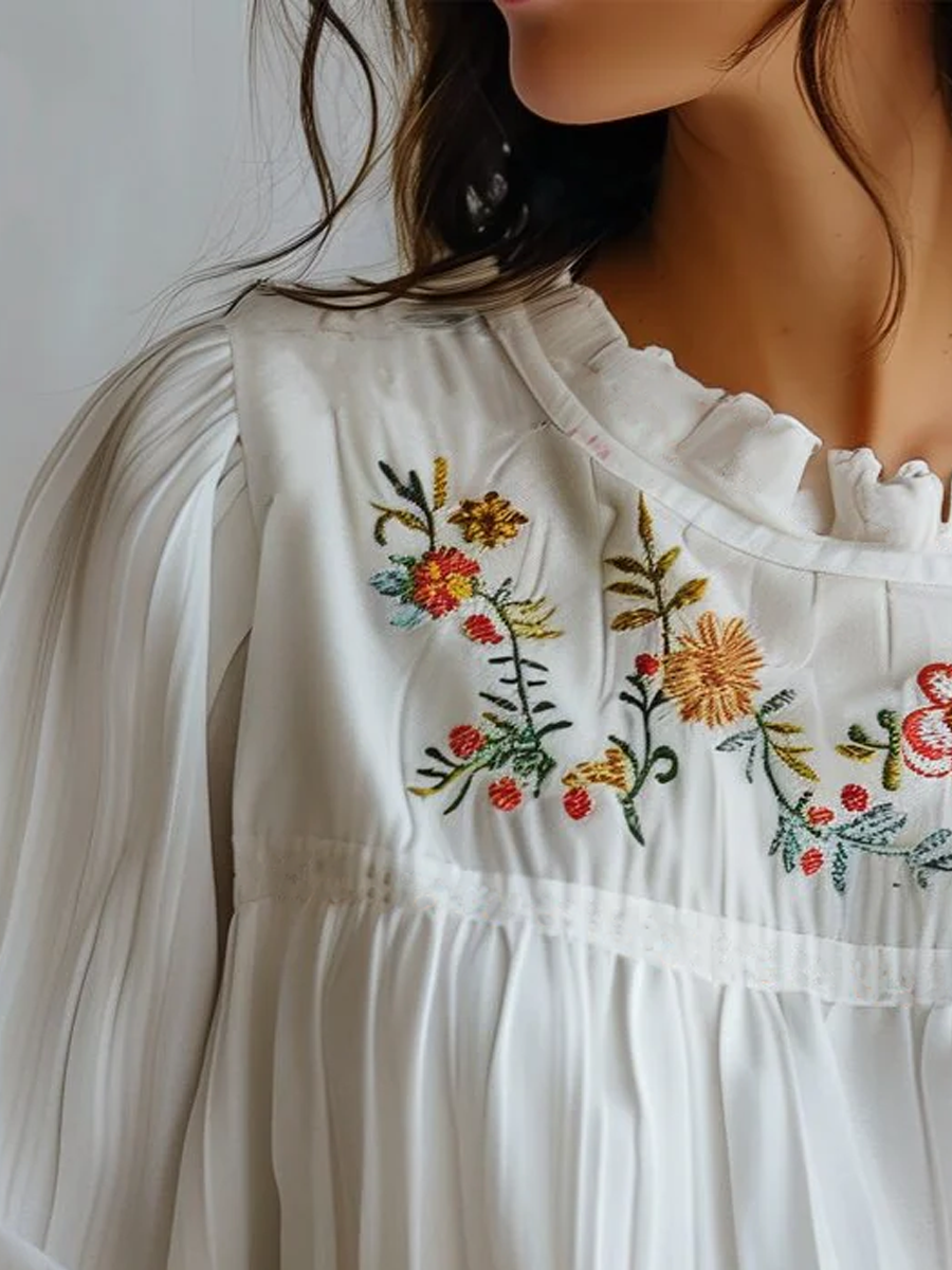 (clearance)Lace Collar White Embroidered Blouse